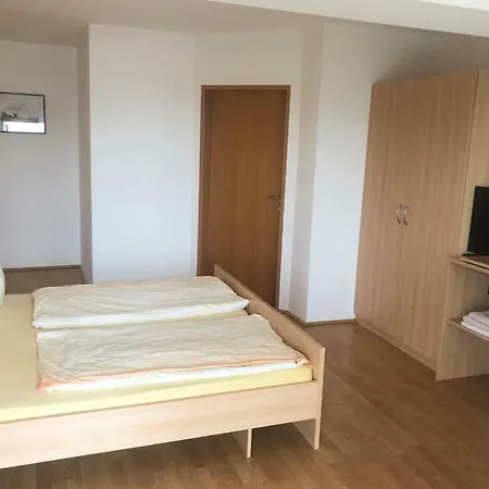 Gasthaus-pension Zum Loewen Asten