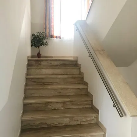 Gasthaus-pension Zum Loewen Asten