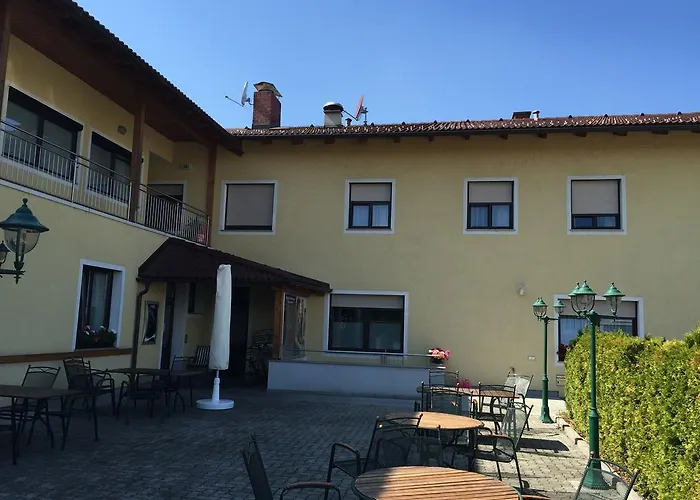 Gasthaus-pension Zum Loewen 3*